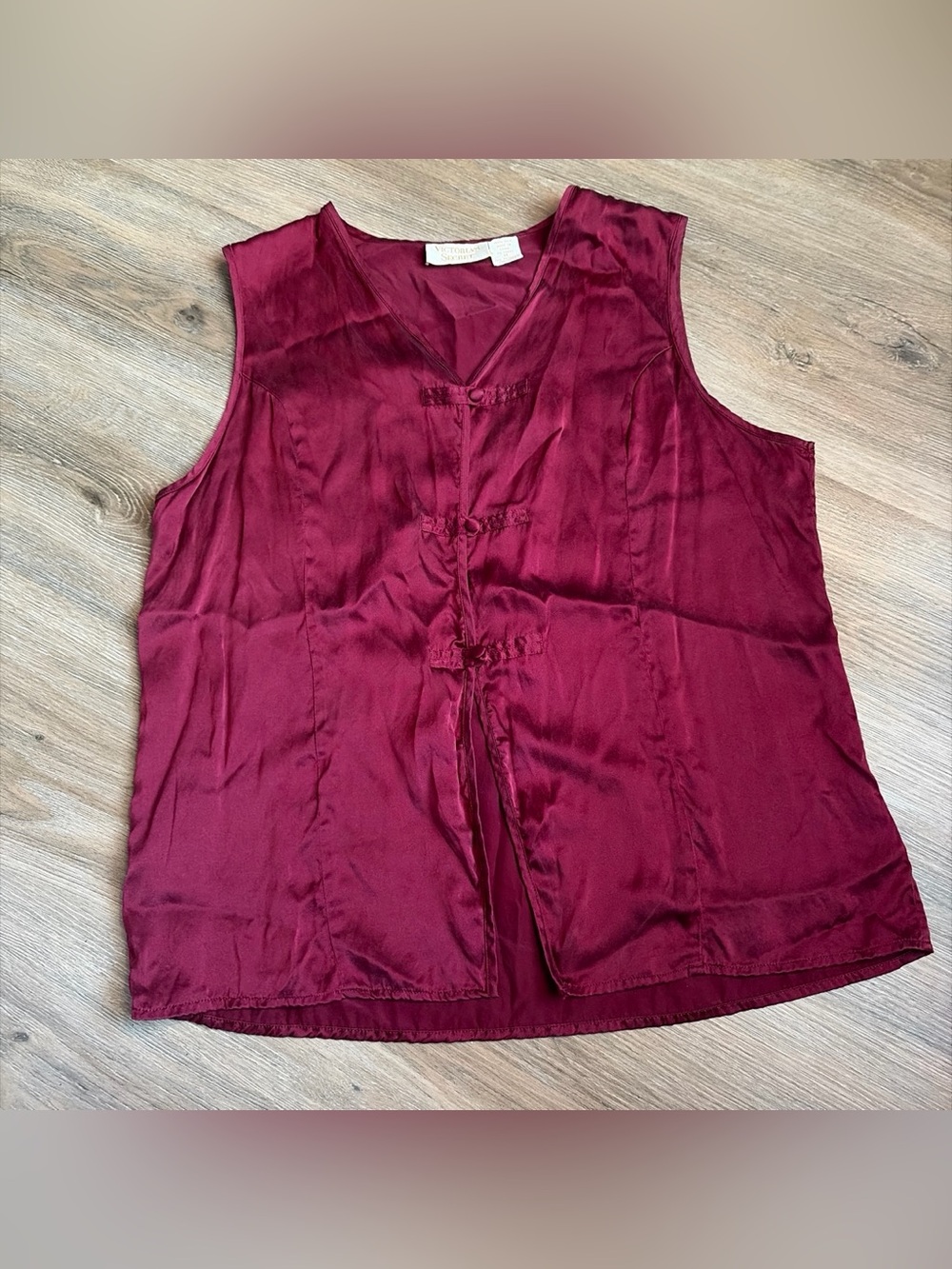 Vintage Victoria's Secret 100% silk button up tank